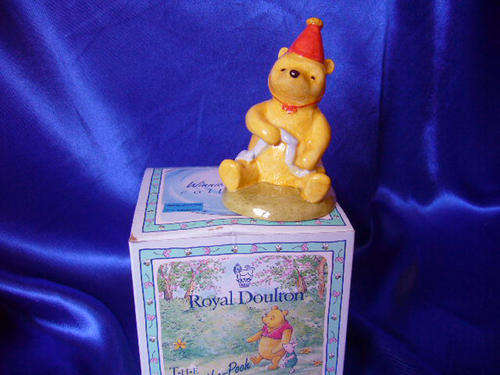 Winnie the Pooh by Royal Doulton - Disney " Pooh and Party Hat "