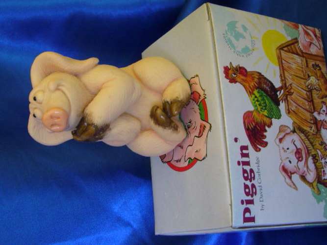 **** Piggin Pig - Piggin  ****