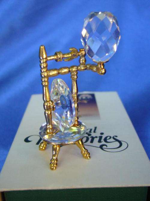 Swarovski Crystal Memories  " Spinning Wheel "