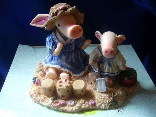 **** Pigling the Pog "Baby Peepo" pigs****