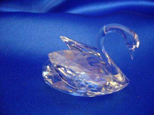 GENUINE SWAROVSKI  Medium Swan