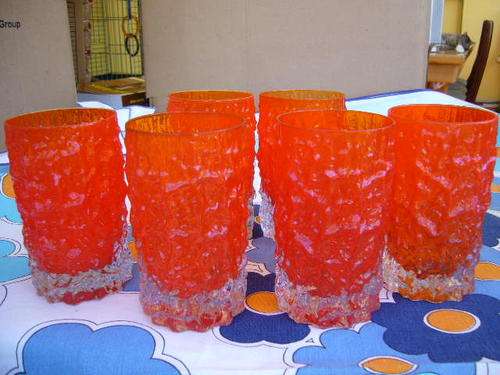 **** Six Bright Orange Retro 50-60's Drinking Tumblers - never been used ****