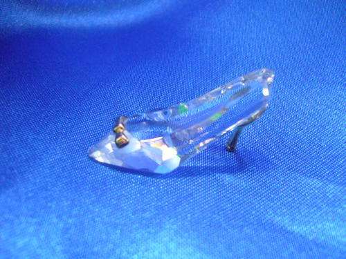 GENUINE Swarovski Crystal Memories Classics  High Heel Shoe 18ct Gold Plated