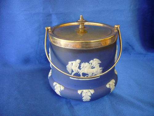 ****** Vintage Wedgewood Jasper Royal Blue Biscuit Barrel******