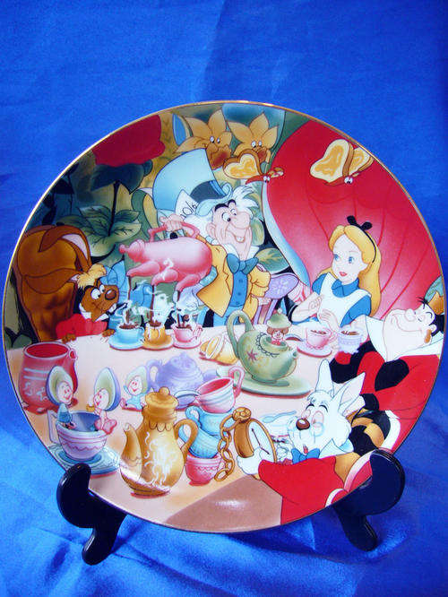 Walt Disney "Alice in Wonderland (1951)" Ceramic wall plate