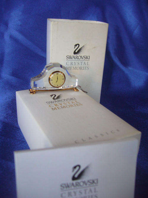 GENUINE Swarovski Crystal Memories Mantle Clock 18ct Gold Plated