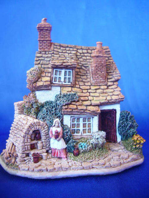 Miniature House - Lilliput Lane " Kiln Cottage "