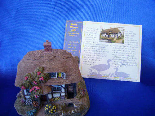 Miniature House - Lilliput Lane "Little Water Mill" L2227
