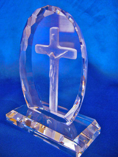 Stunning Balmoral Crystal Cut Glass  Jesus