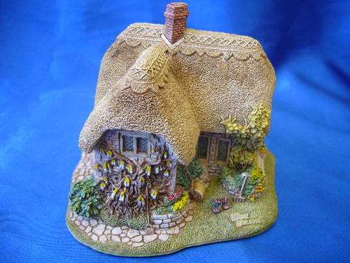 Miniature House - Lilliput Spring Glory