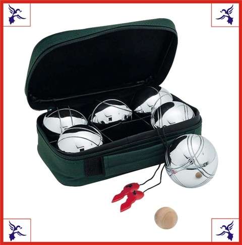 Boules game with 6 x metal balls.