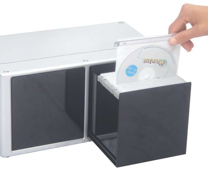 CD filing case with sleeves - Holds 120 Cd's!