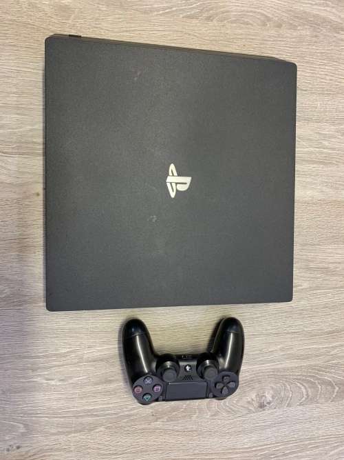 Playstation 4 PRO 1TB