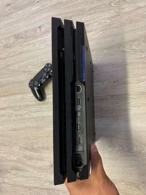 Playstation 4 PRO 1TB