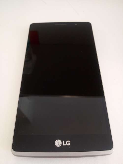 Bargain Buy: LG G4 Cell phone and Case (Refurbished)