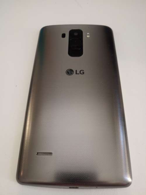 Bargain Buy: LG G4 Cell phone and Case (Refurbished)