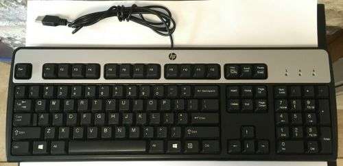 HP KEYBOARD - USB -  PLUG AND PLAY - TILT LEGS
