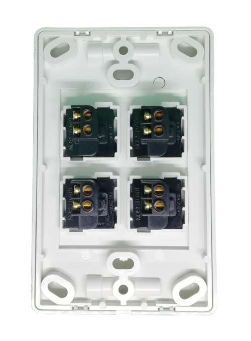 WALL LIGHT SWITCH (4 LEVER)