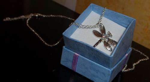 Elegant necklace for your special lady this valentines day.