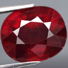 Pigeon Blood Red Ruby   Origin Madagascar  11.85ct