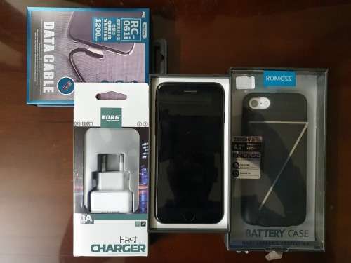 IPHONE 7 128gb BLACK + ROMOSS POWER BANK COVER