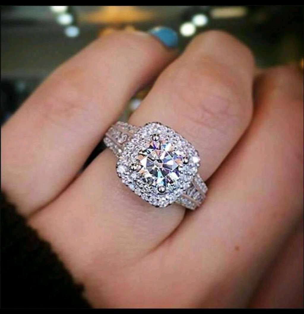 1pc Fashionable Double-layered, Four Claw, Cubic Zirconia Engagement Ring For Women