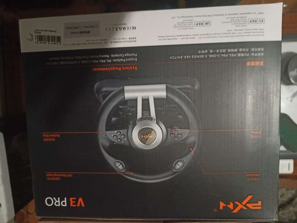 PXN V3 PRO Steering Wheel  like new Compatible with PC, PS3, PS4 and Xbox One