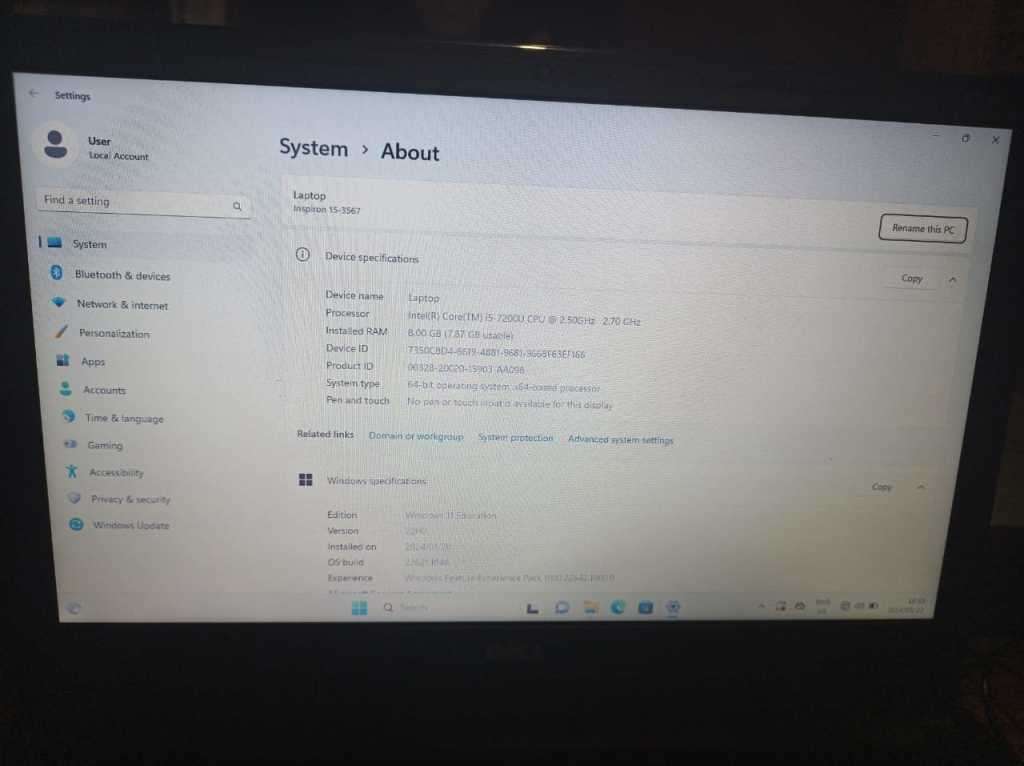 Very Clean Dell Inspiron i5 7200U SSD