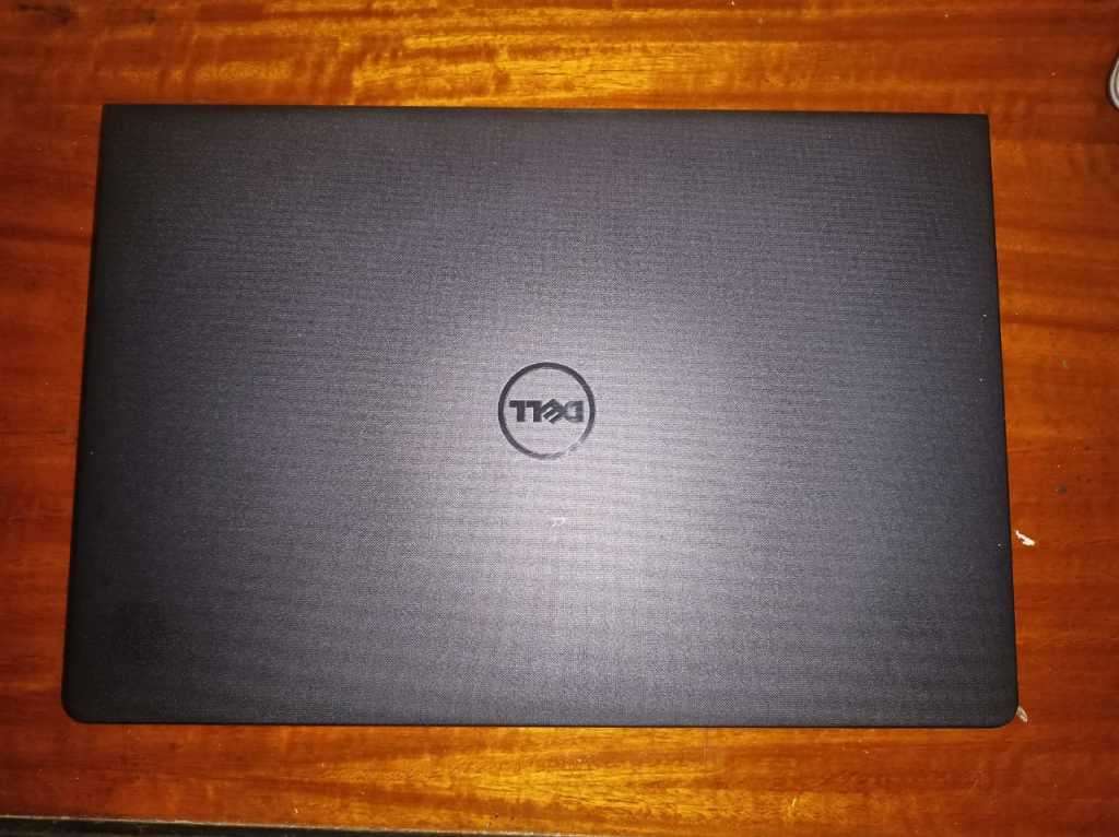 Very Clean Dell Inspiron i5 7200U SSD