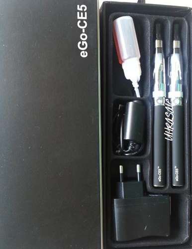 DOUBLE RECHARGEABLE ELECTRONIC CIGARETTE WITH E-LIQUID (eGo-CE5)