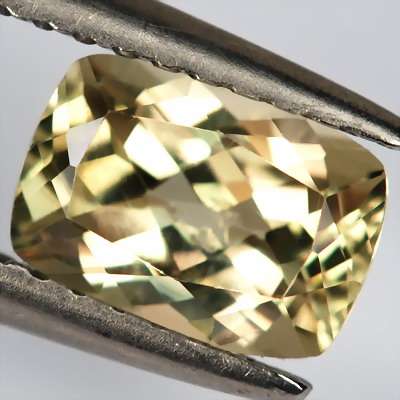 EXOTIC AND RARE 1.12 CT NATURAL COLOUR CHANGE DIASPORE!
