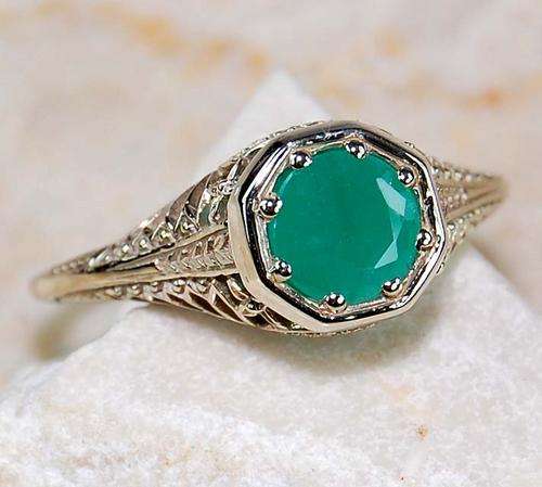 LOVELY NATURAL EMERALD .925 SOLID STERLING SILVER FILIGREE RING!