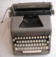Royal Quiet De Luxe Typewriter.