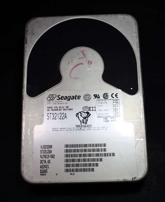 Vintage Seagate Medalist ST 32122A 2.1GB Hard Drive from 1998
