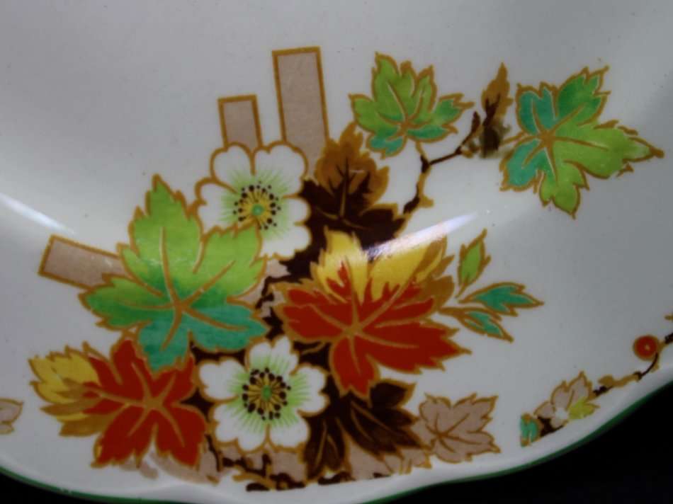 Grindley Cream Petal Plate Autumn Style.