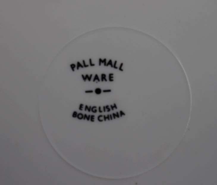 Pall Mall Ware Horse and Hounds Plate