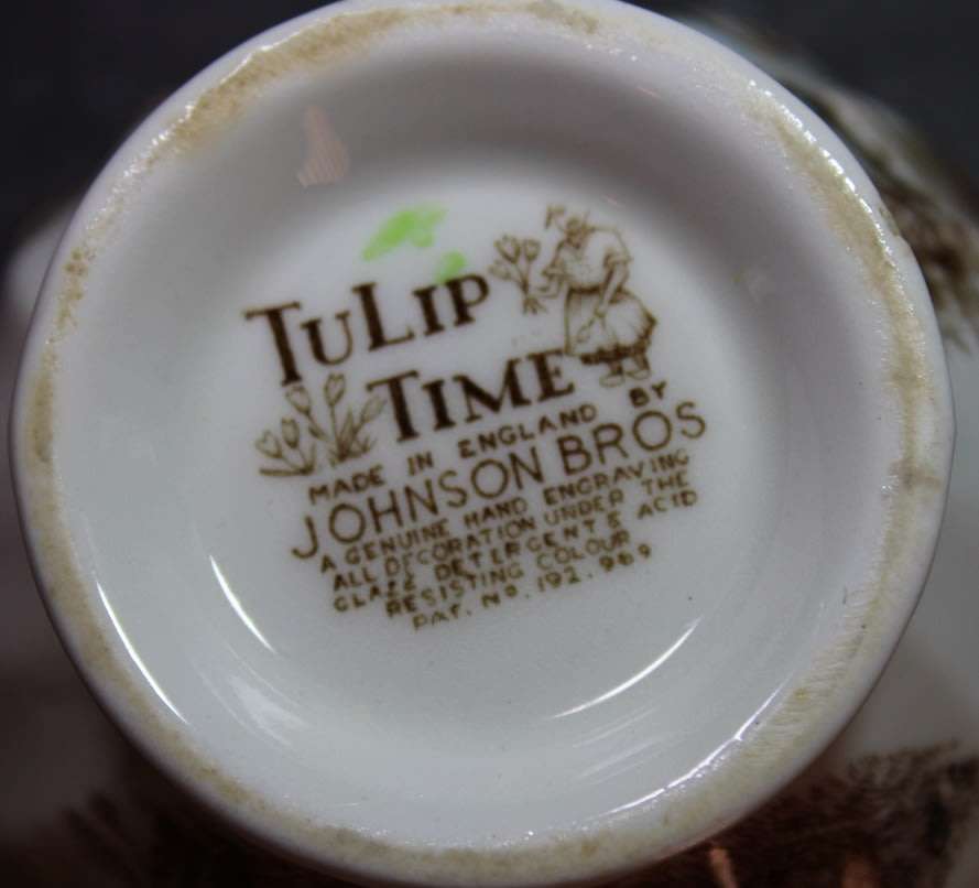 Johnson Bros Tulip Time Sauce Jug.