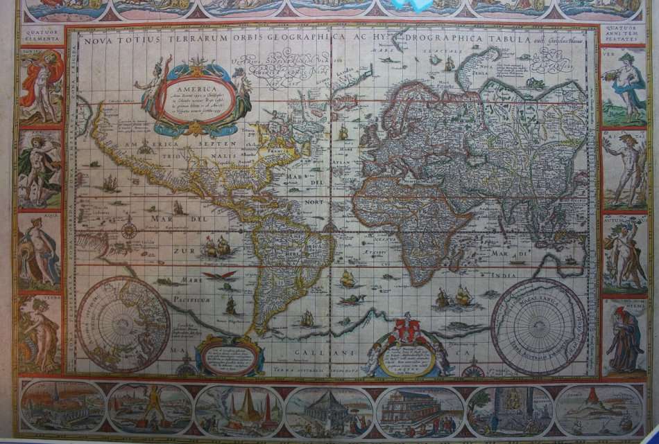 Ravensburger Puzzle No 166336 Antique World Map.