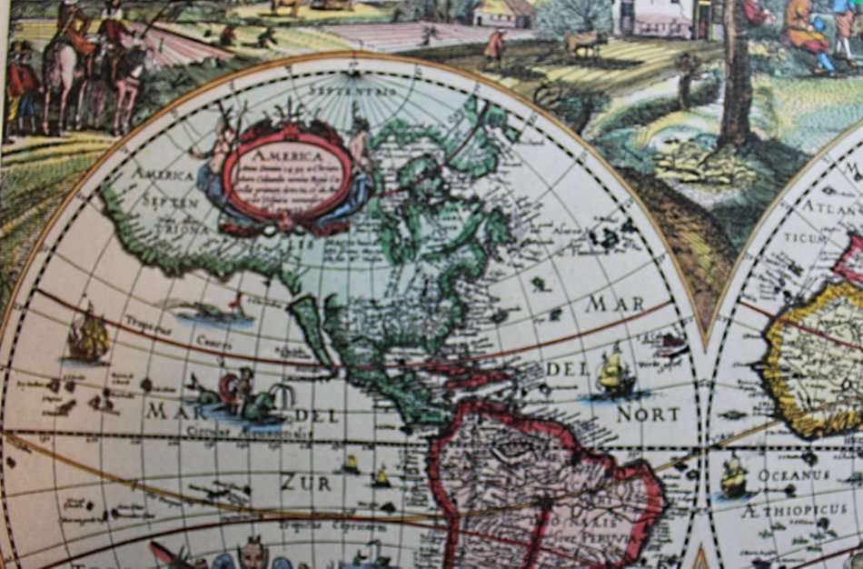 Ravensburger Puzzle No 162116 Antique World Map.