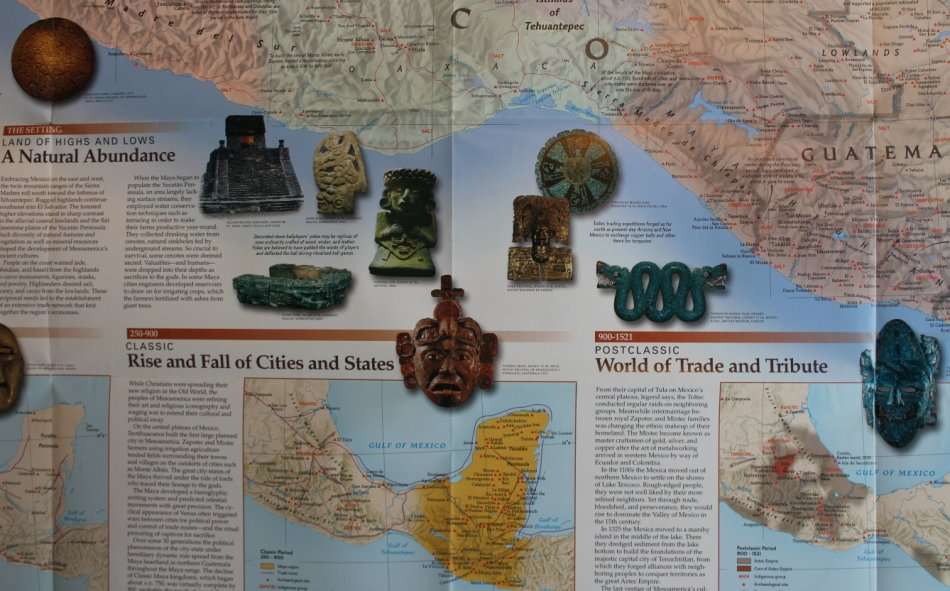 National Geographic Folded Map of Ancient Mesoamerica Dec 1997
