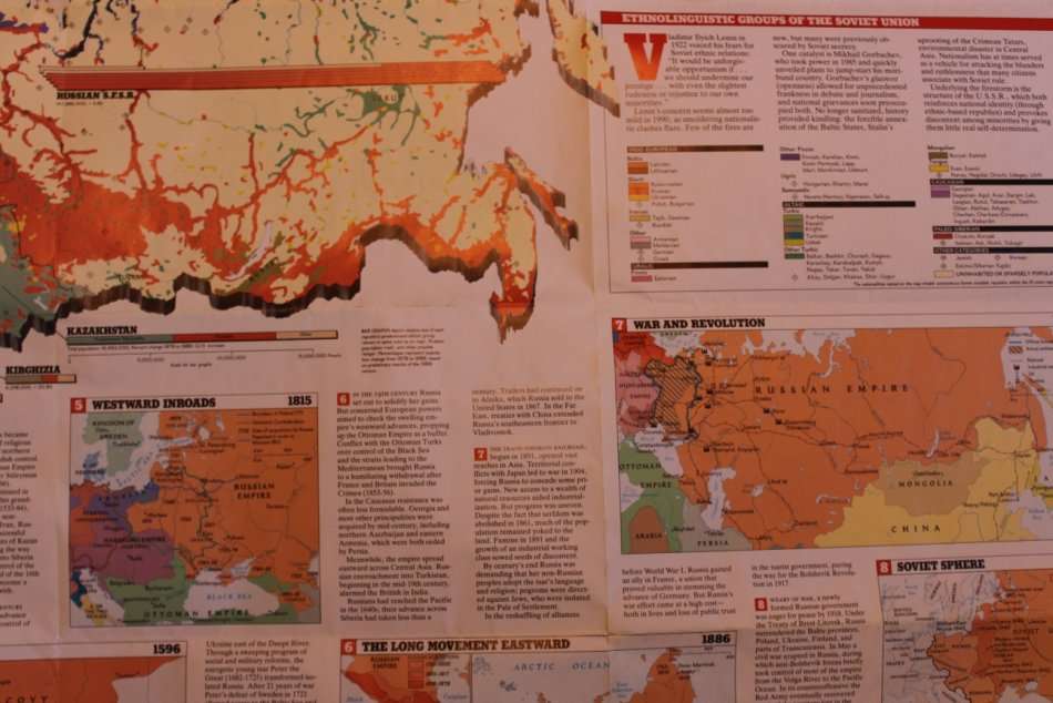 National Geographic Folded Map of the Soviet Union March 1990