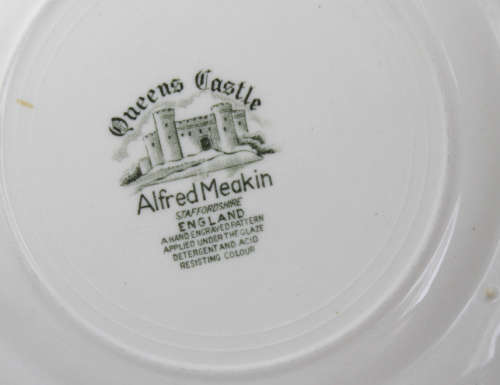 Vintage Alfred Meakin Decorative Wall Plate - Queen`s Castle.