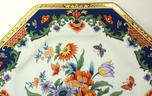 Eiwa Kinsei Hexagonal Shaped Japan Plate, Colourful Vase with Flowers and Gold Trim