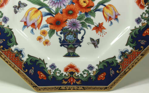 Eiwa Kinsei Hexagonal Shaped Japan Plate, Colourful Vase with Flowers and Gold Trim
