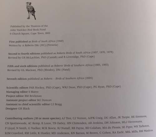 Roberts Birds of Southern Africa VIIth Edition (Editors- Hockey, Dean & Ryan) Hardcover Book