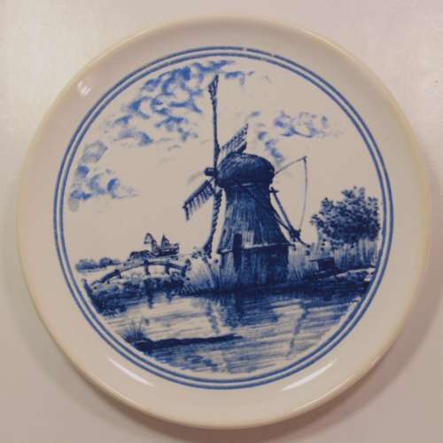 Four Small Decorative Delft Style Plates for Display