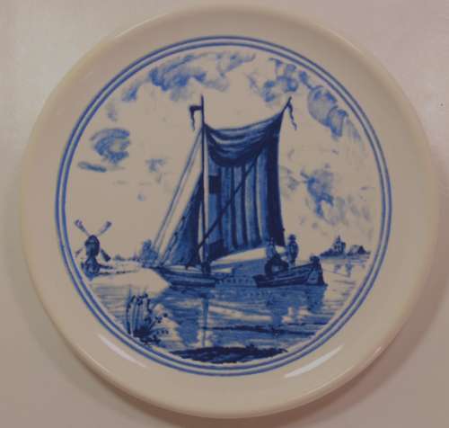 Four Small Decorative Delft Style Plates for Display