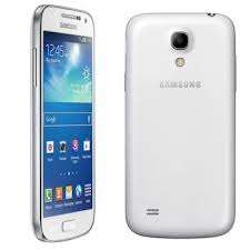 Brand New Samsung S4 32 GB Sealed in Box Local Stock Open to all networks
