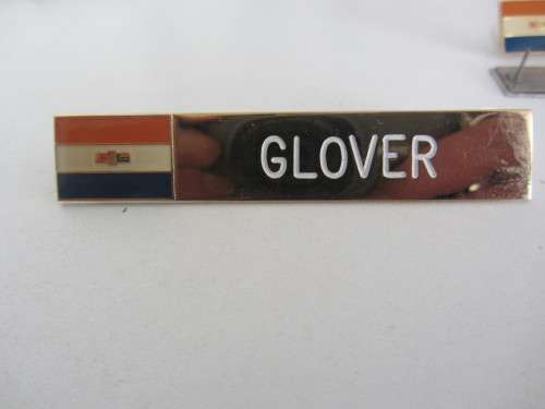 NAME PLATE GLOVER OLD S.A. FLAG