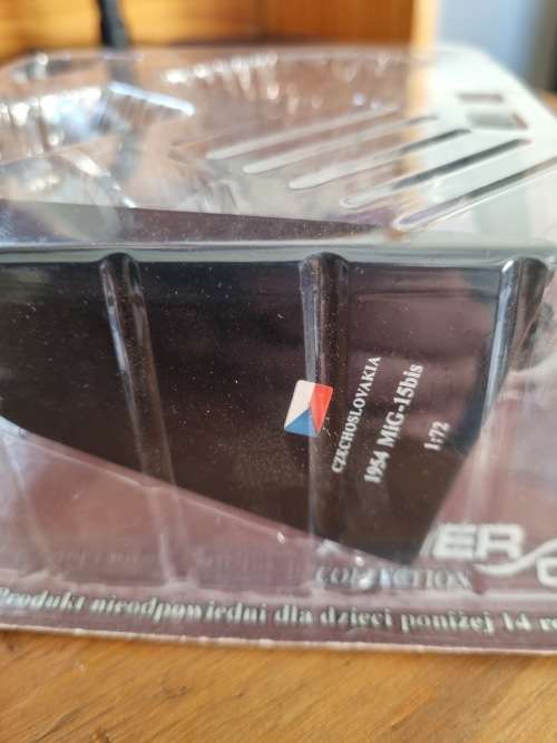 AMER AIRCRAFT COLLECTION CZECH 1954 MIG - 15 BIS 1/72 SCALE MODEL